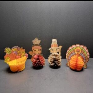 Vintage 1986 Thanksgiving Beistie Die Cut Decorations